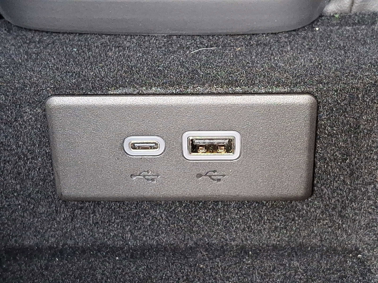 Used 2024 Chevrolet Corvette Stingray Preferred Cpe w/ Z51 Performance Package image 22