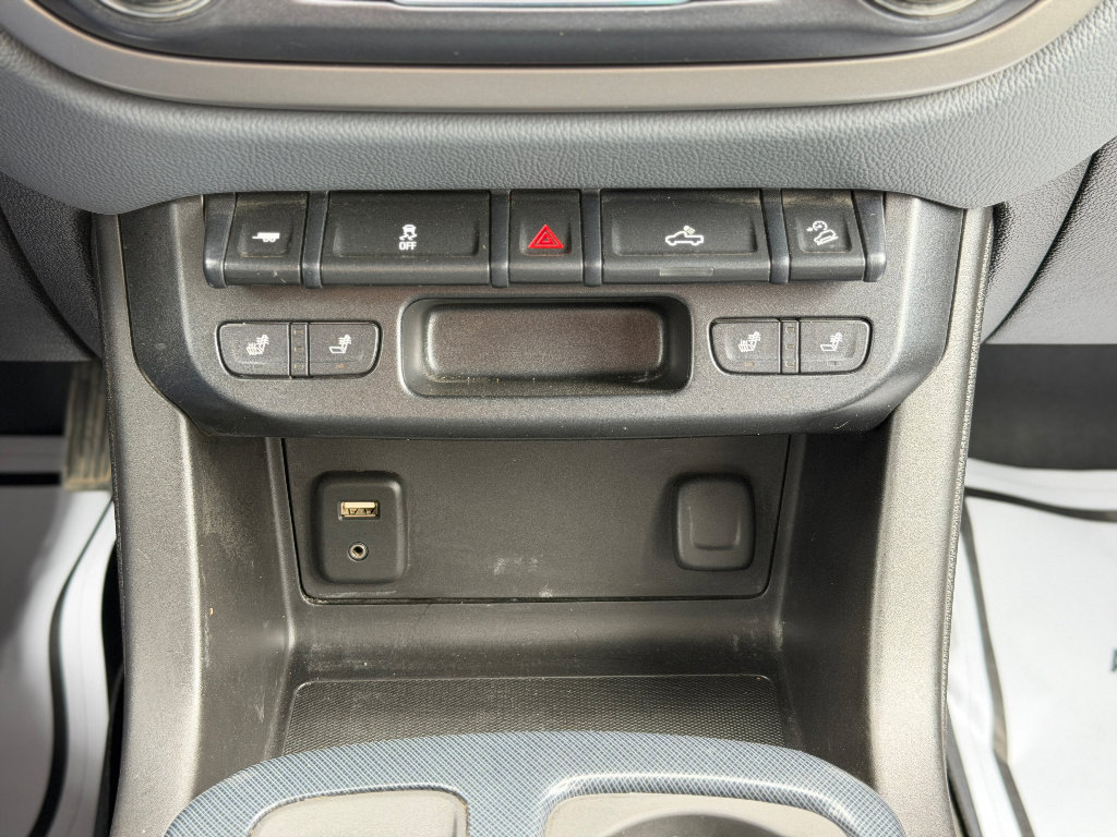 Used 2016 Chevrolet Colorado Z71 image 12