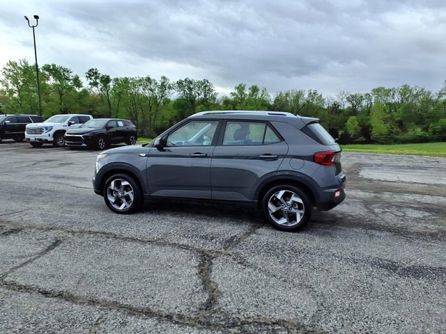 Used 2025 Hyundai Venue SEL FWD image 37