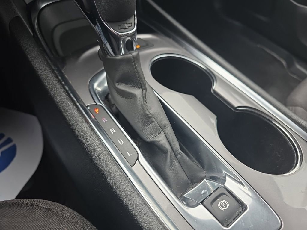 Used 2024 Chevrolet Malibu LT image 25