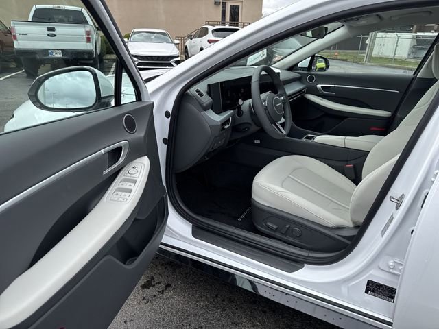 New 2026 Hyundai Sonata SEL AWD/4WD image 18