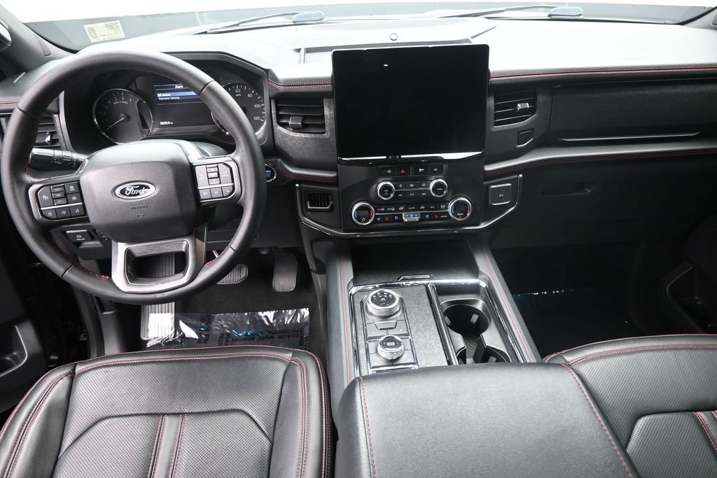 Used 2024 Ford Expedition Max Limited AWD/4WD image 16