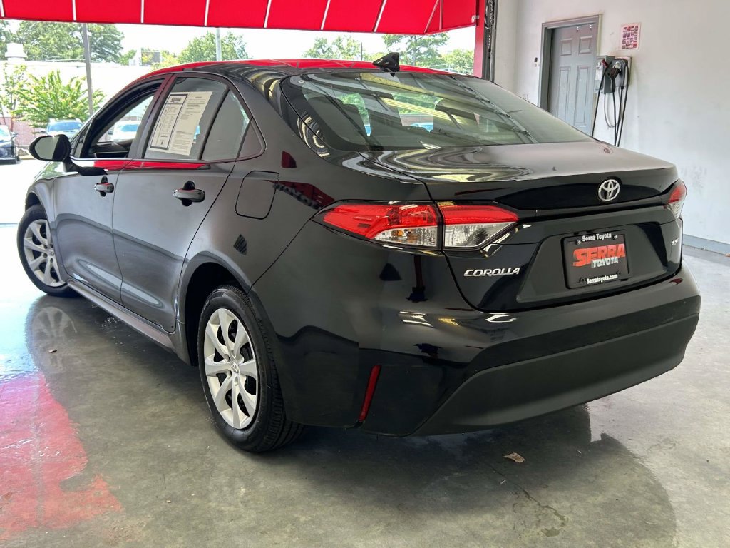 Used 2026 Toyota Corolla LE FWD image 5