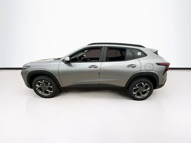 New 2026 Chevrolet Trax LT w/ Driver Confidence Package image 9