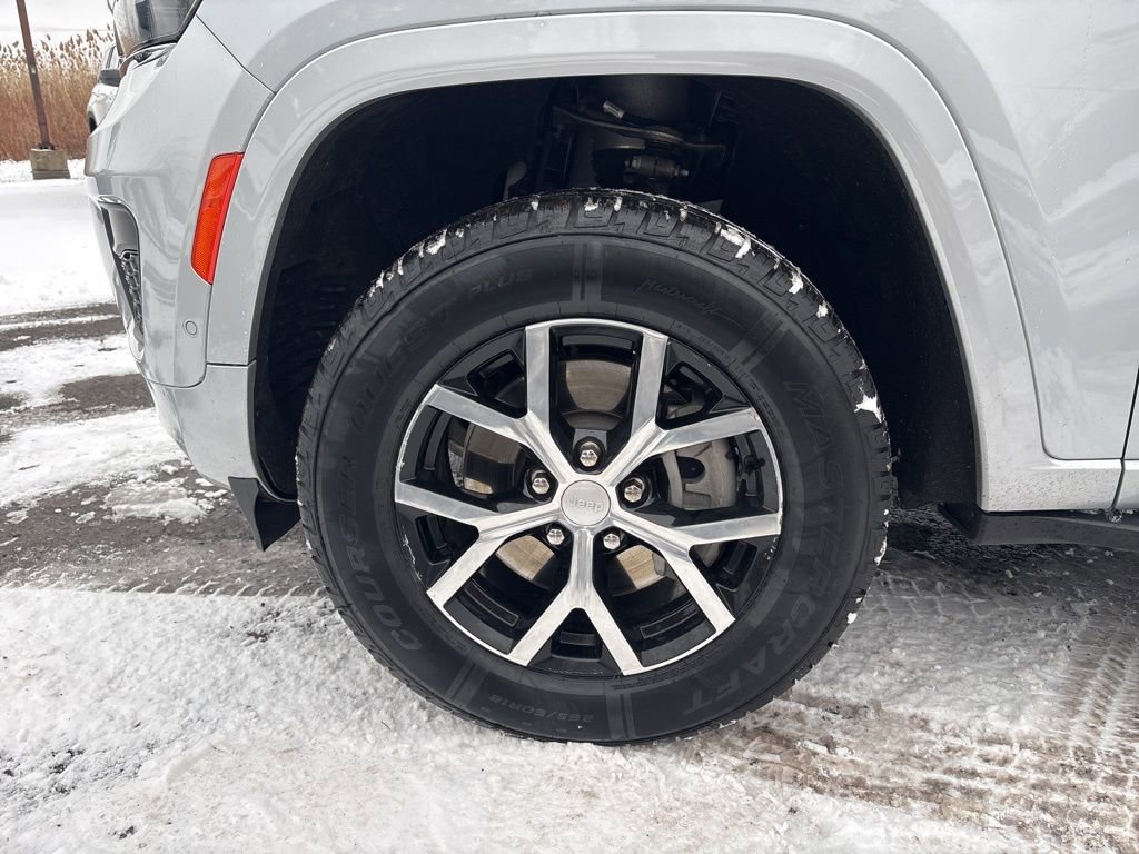 Certified 2021 Jeep Grand Cherokee L Overland w/ Advanced Protech Group III image 33