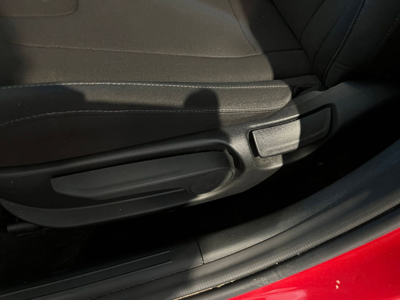 Used 2025 Hyundai Elantra SEL image 23