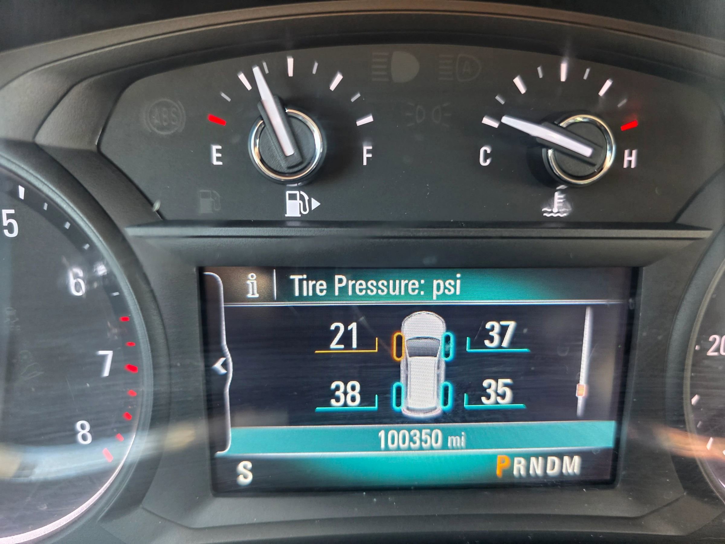 Used 2018 Buick Encore Preferred image 27