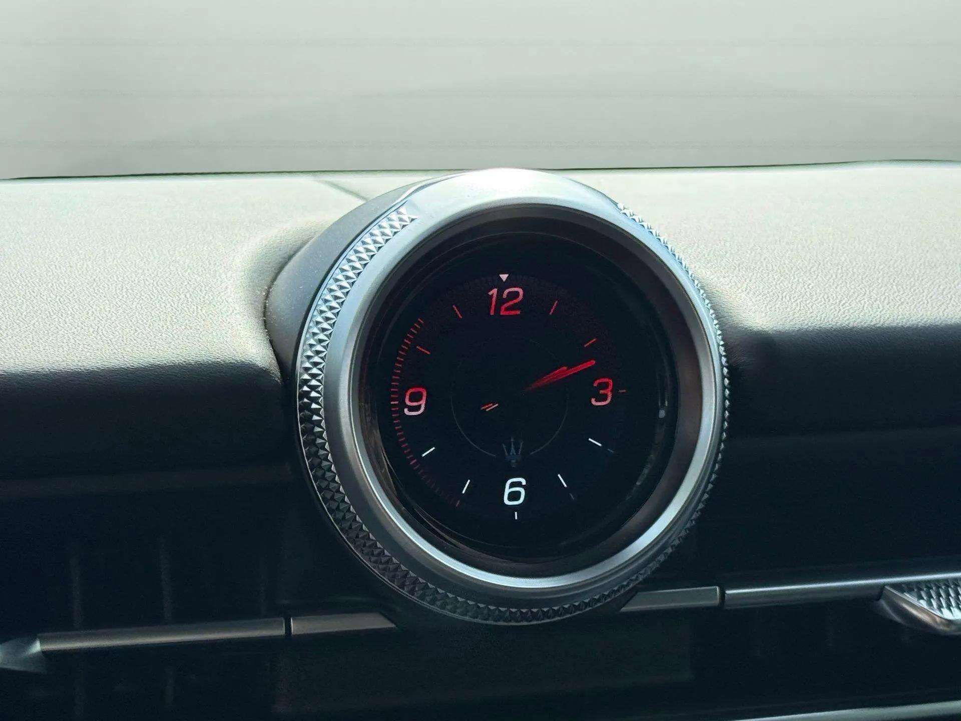 New 2025 Maserati Grecale GT image 30