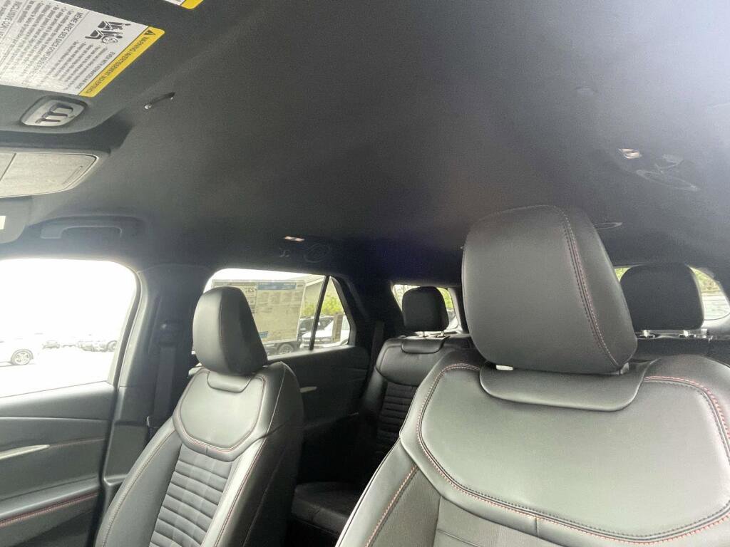 New 2026 Ford Explorer ST-Line AWD/4WD image 5
