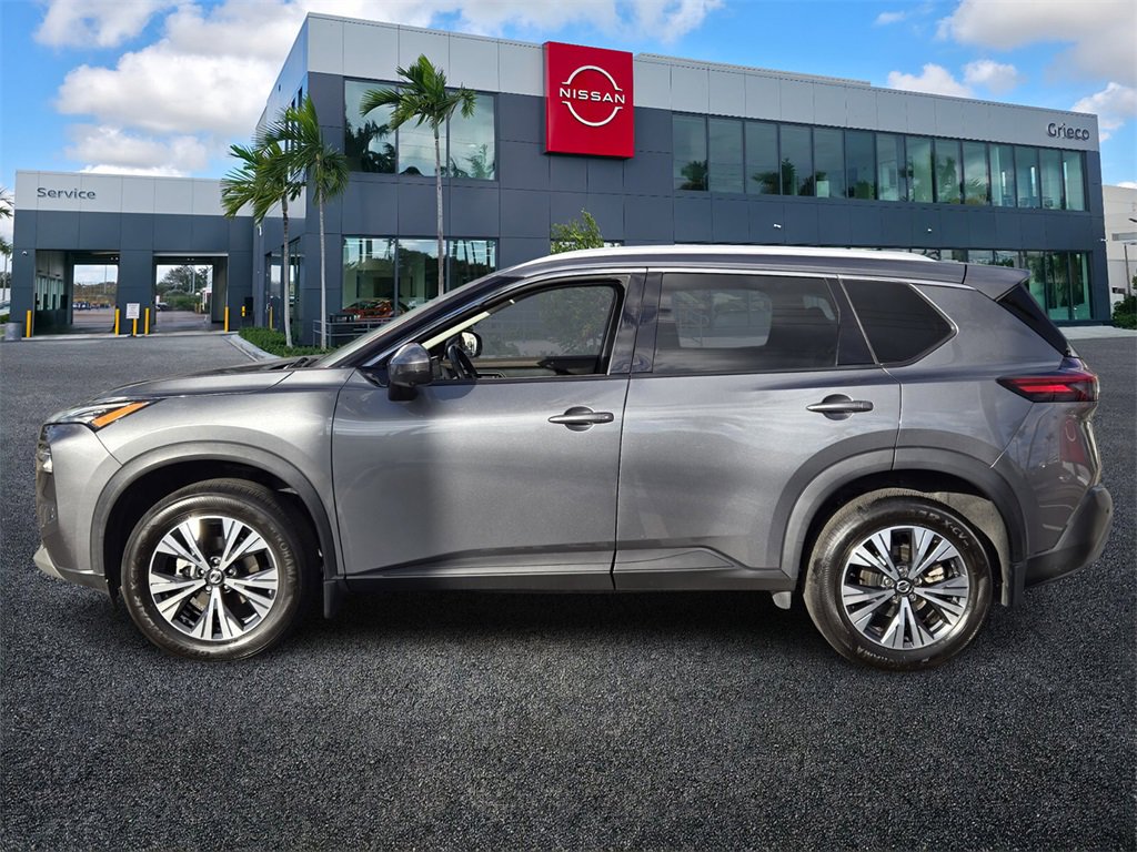 Used 2021 Nissan Rogue SV w/ Premium Package image 4
