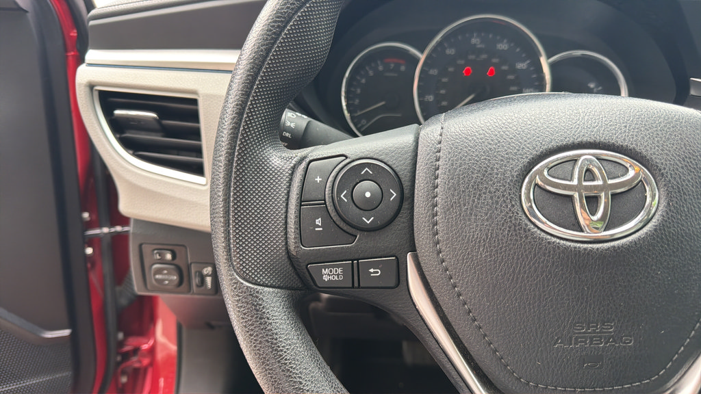 Used 2014 Toyota Corolla LE w/ Body Protection Package FWD image 19