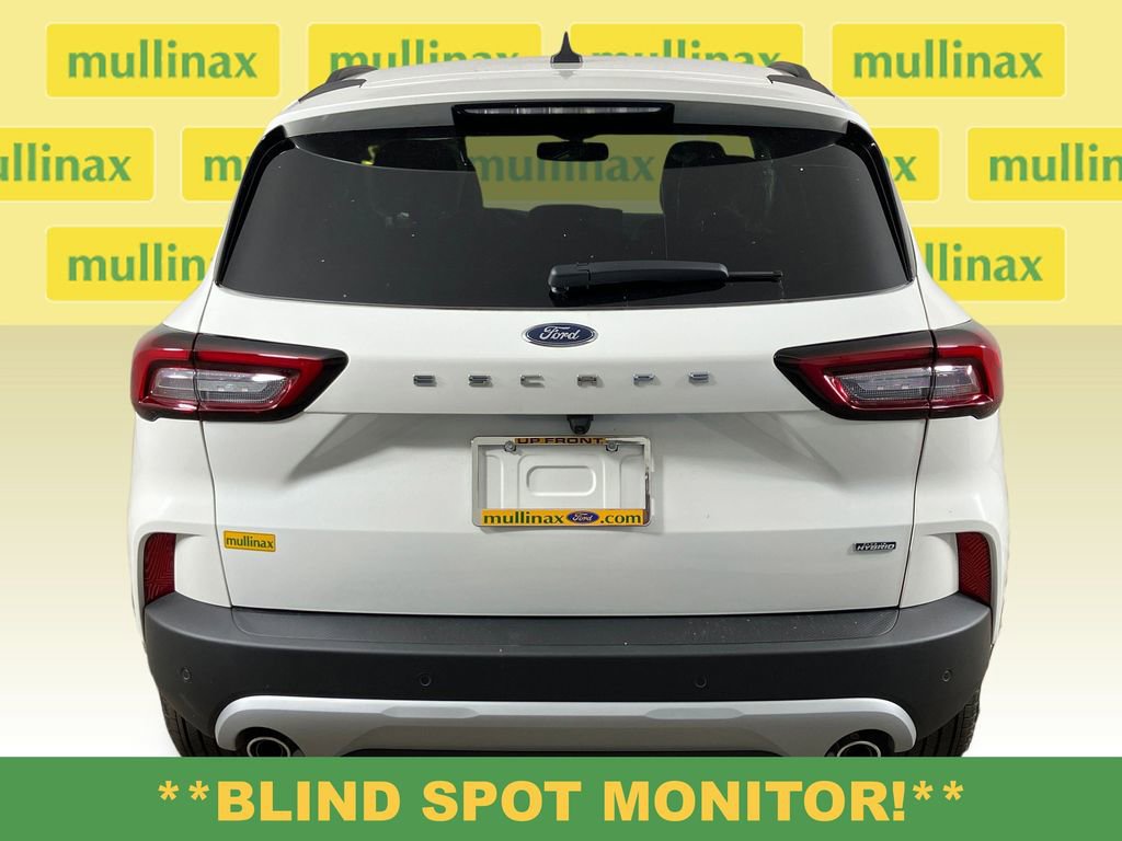 New 2026 Ford Escape SE w/ PHEV Premium Package FWD image 8