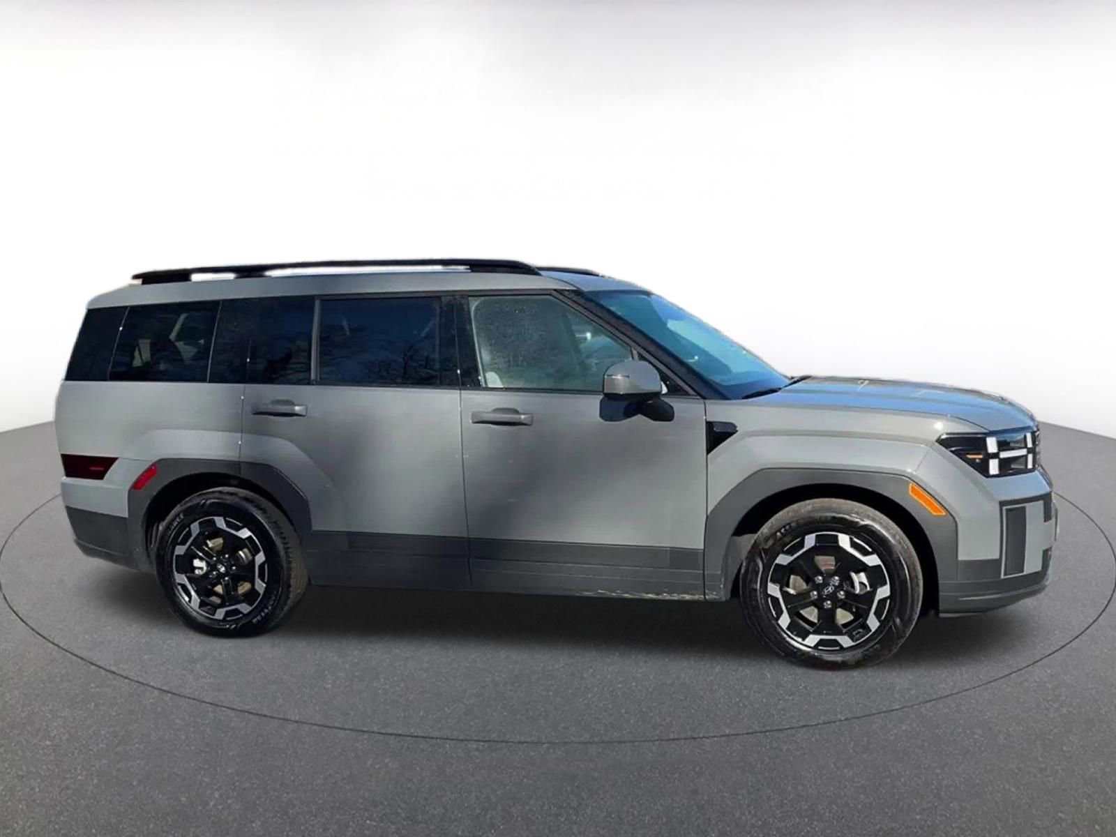 Used 2025 Hyundai Santa Fe SEL image 16