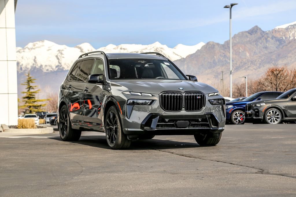New 2026 BMW X7 M60i image 7