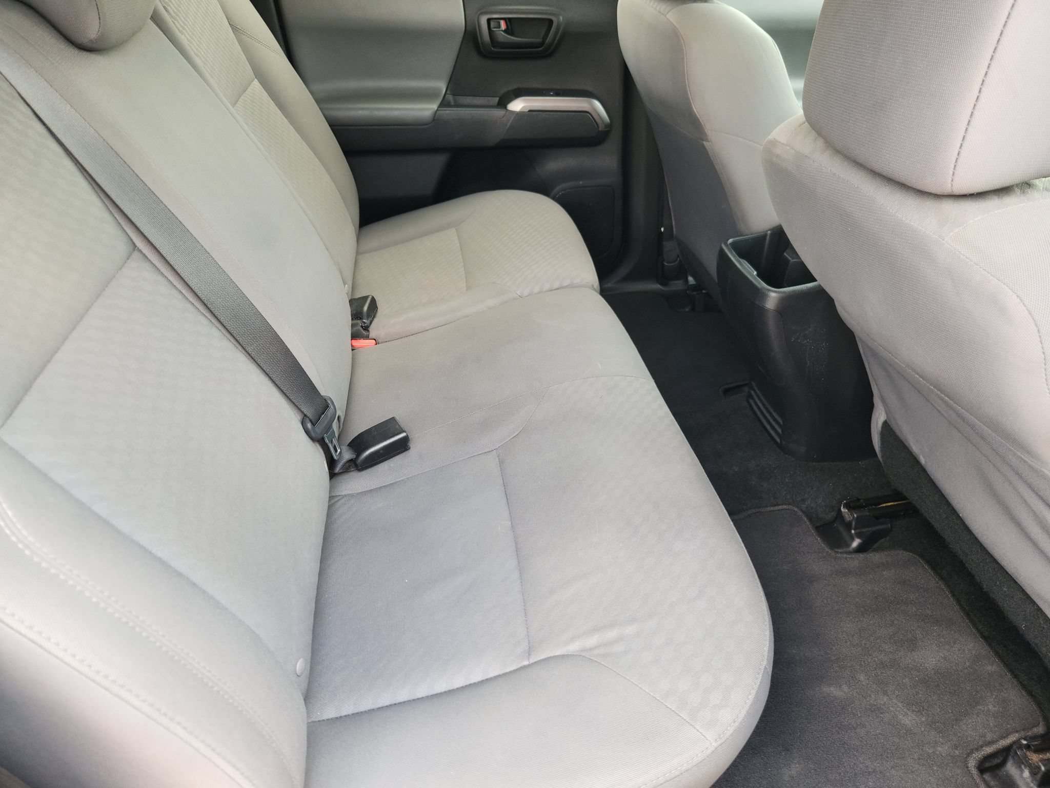 Used 2023 Toyota Tacoma SR5 RWD image 31