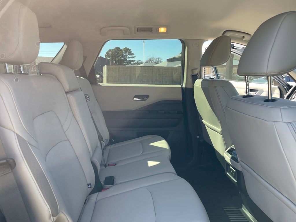 New 2026 Nissan Pathfinder SL w/ Cargo Package FWD image 35