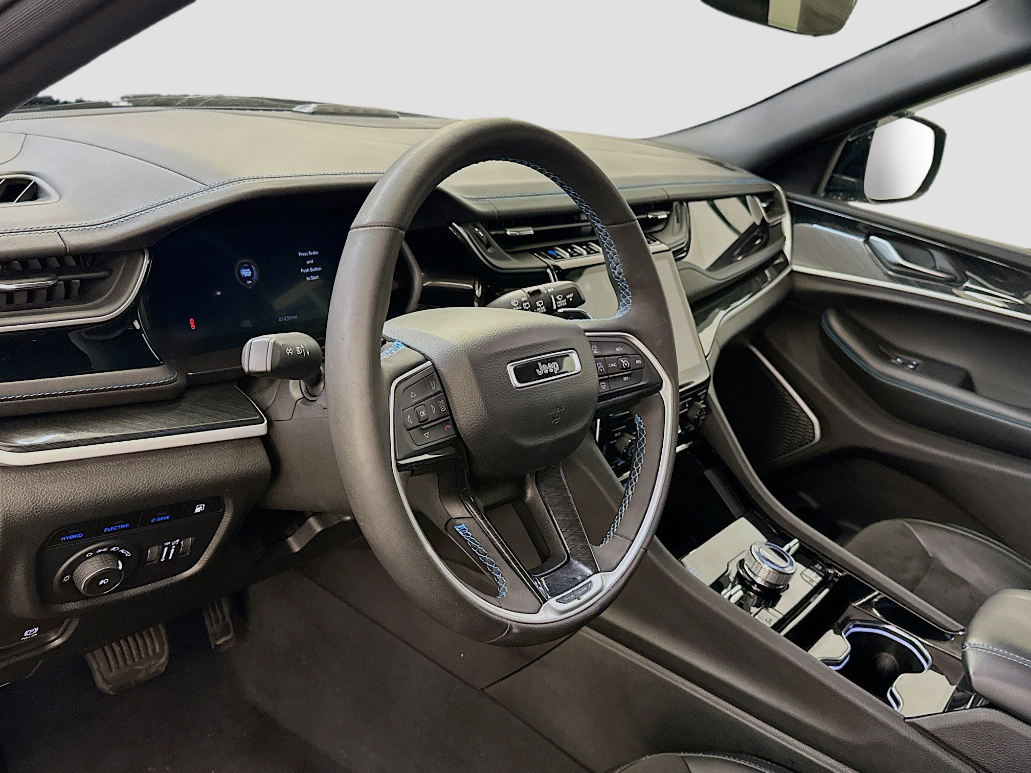 Used 2022 Jeep Grand Cherokee Trailhawk w/ Advanced Protech Group II image 18