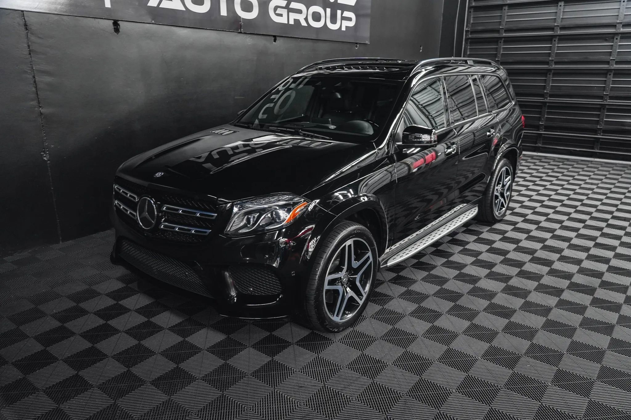 Used 2017 Mercedes-Benz GLS 550 GLS 550 Sport Utility 4D image 30