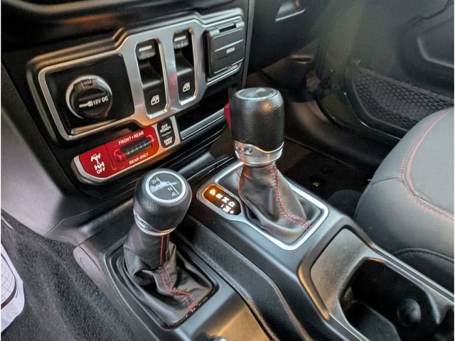 Used 2023 Jeep Wrangler Rubicon w/ Cold Weather Group image 19