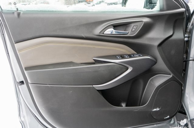 Used 2024 Chevrolet Trax ACTIV w/ Driver Confidence Package image 17