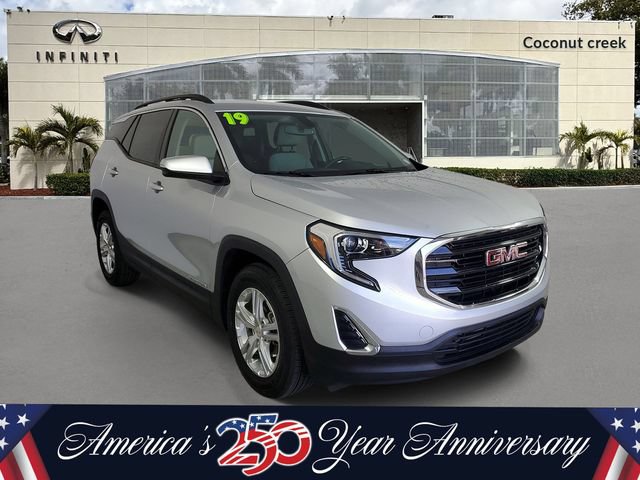 Used 2019 GMC Terrain SLE w/ Driver Convenience Package FWD image 1