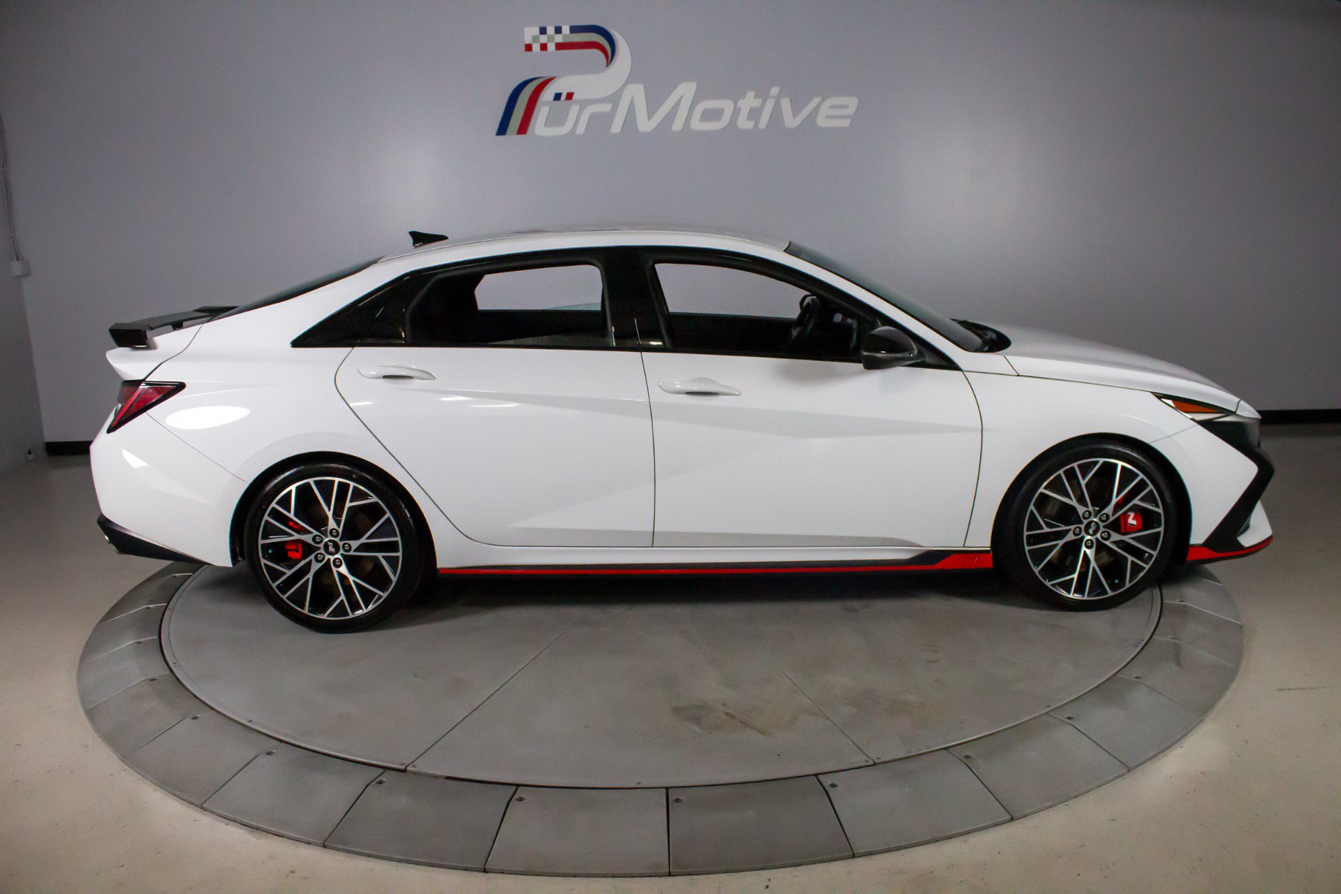 Used 2022 Hyundai Elantra N FWD image 13