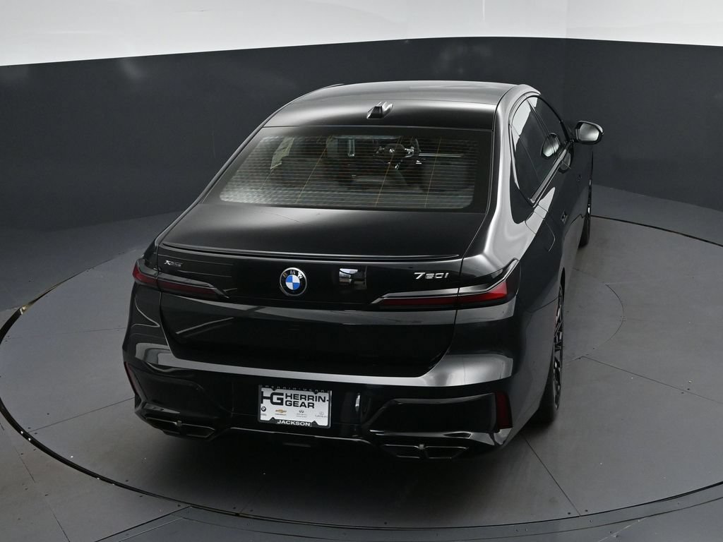 New 2026 BMW 760i xDrive w/ Executive Package AWD/4WD image 34