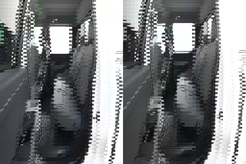 Certified 2024 Ford F150 XLT w/ Equipment Group 302A MID image 27