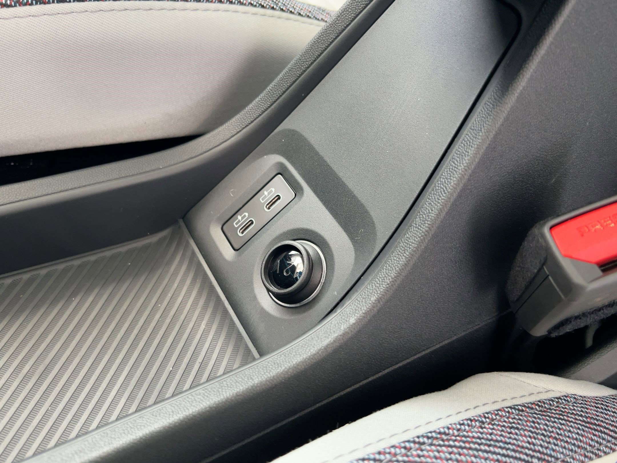 New 2026 MINI Cooper 4-Door Hardtop FWD image 32