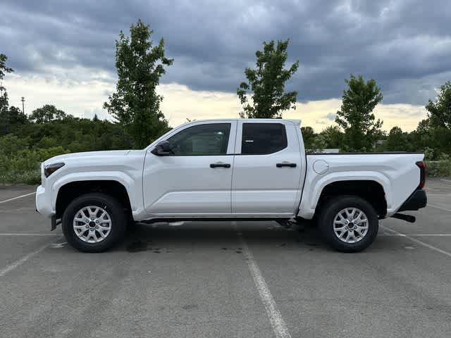 New 2024 Toyota Tacoma SR w/ SR Upgrade Package AWD/4WD image 2