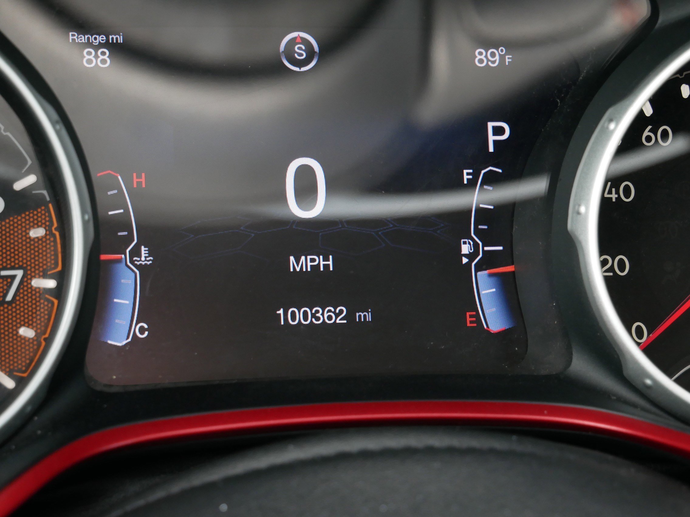 Used 2018 Jeep Compass Trailhawk AWD/4WD image 33