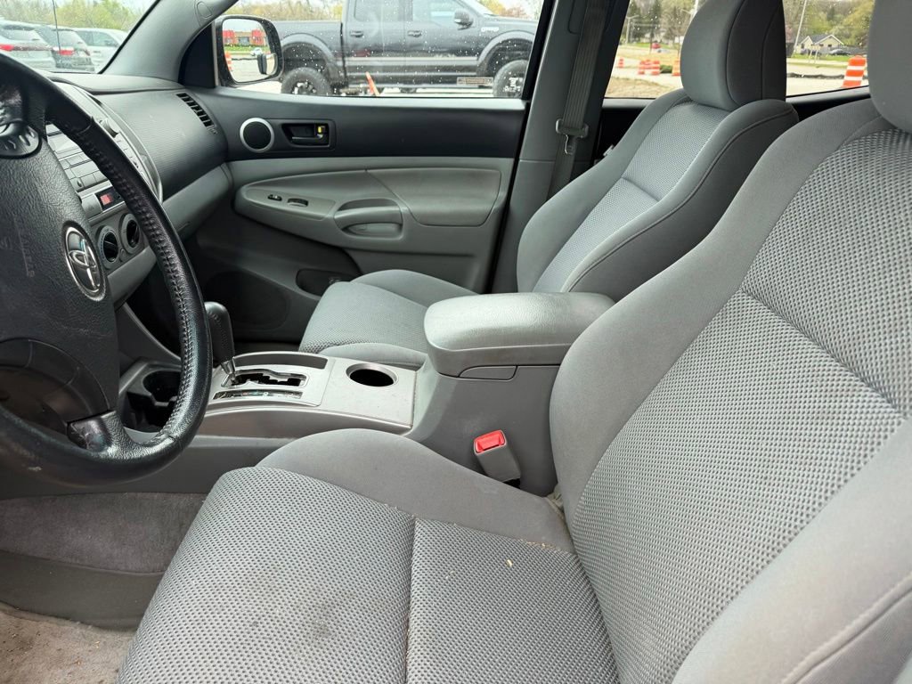 Used 2011 Toyota Tacoma 4x4 Double Cab w/ TRD Sport Pkg image 10