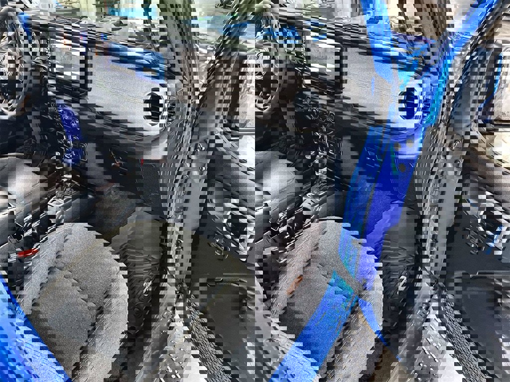 Used 2024 Jeep Wrangler Sport S image 27