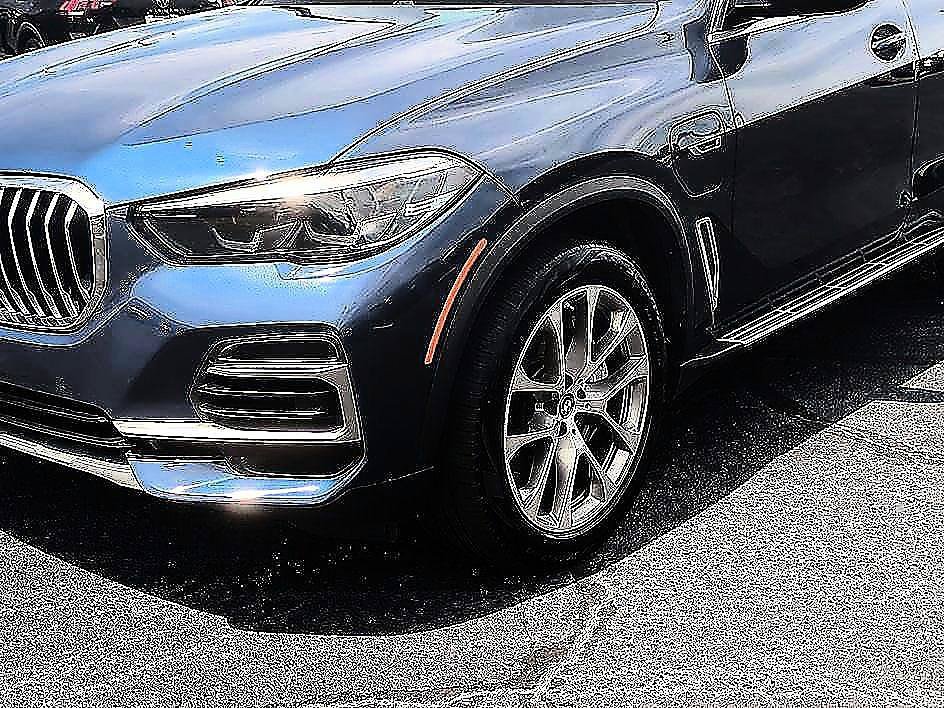 Used 2022 BMW X5 xDrive45e AWD/4WD image 10