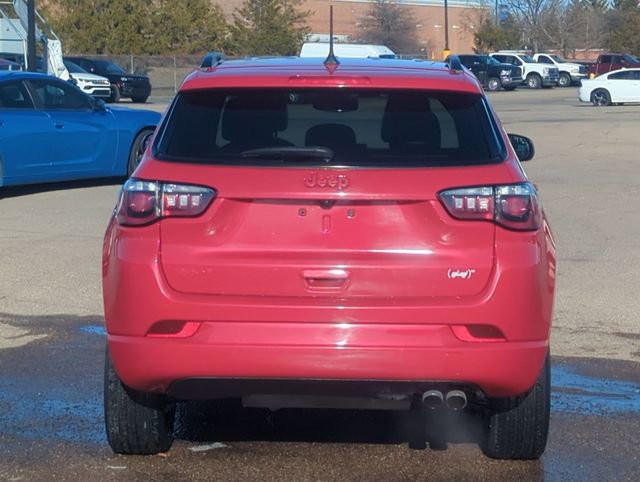 Used 2022 Jeep Compass Limited image 4
