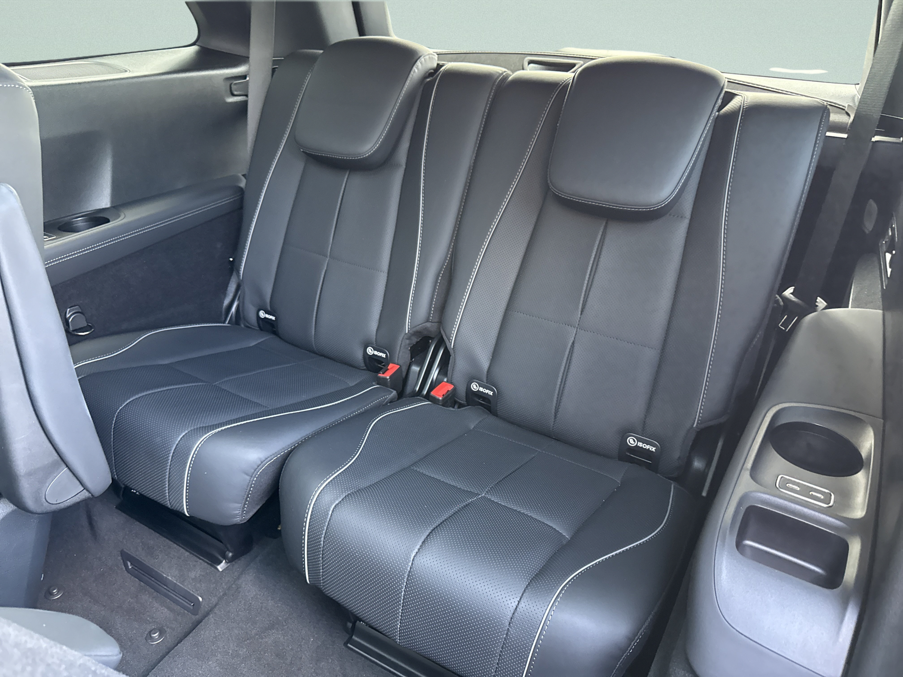 Certified 2025 Mercedes-Benz GLS 450 4MATIC image 28
