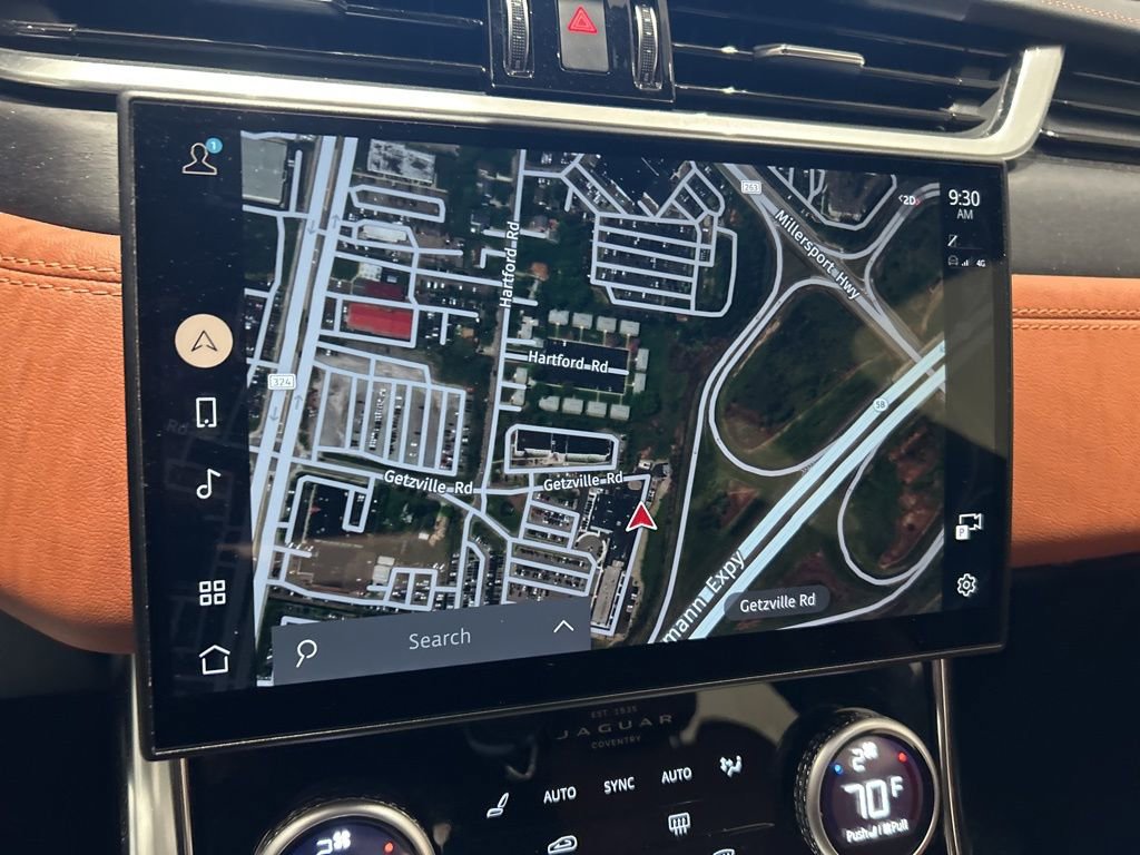 Used 2024 Jaguar XF R-Dynamic SE image 9