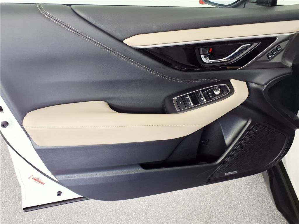 Used 2021 Subaru Outback Limited image 16