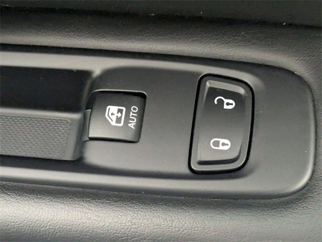 Used 2021 Jeep Compass Latitude w/ Sun and Sound Group image 33