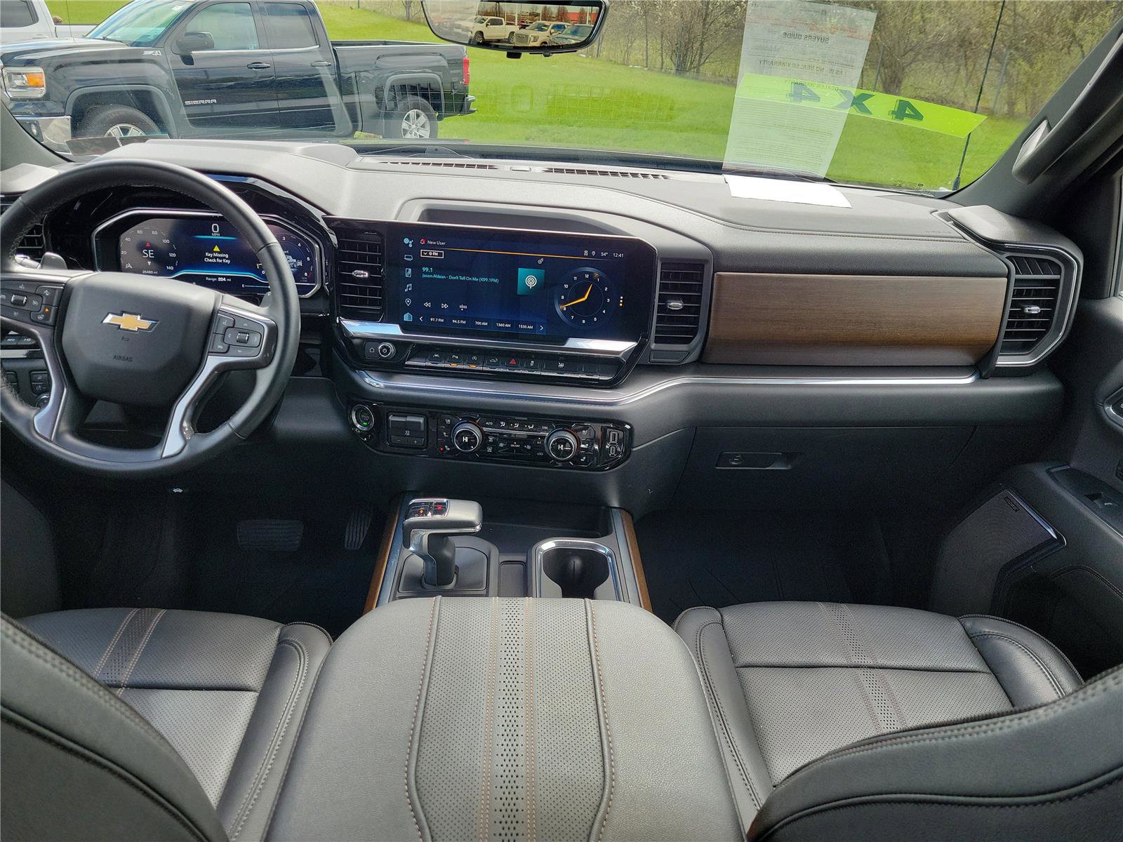 Used 2024 Chevrolet Silverado 1500 High Country w/ High Country Premium Package image 8