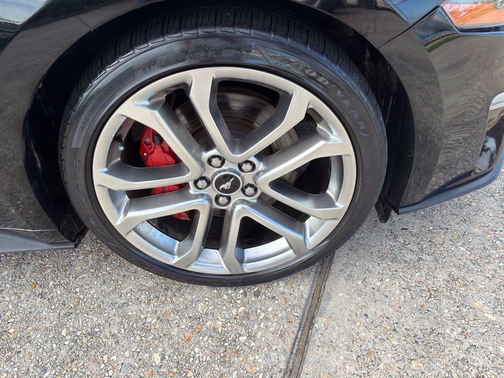 Used 2018 Ford Mustang GT Premium w/ Equipment Group 401A RWD image 21