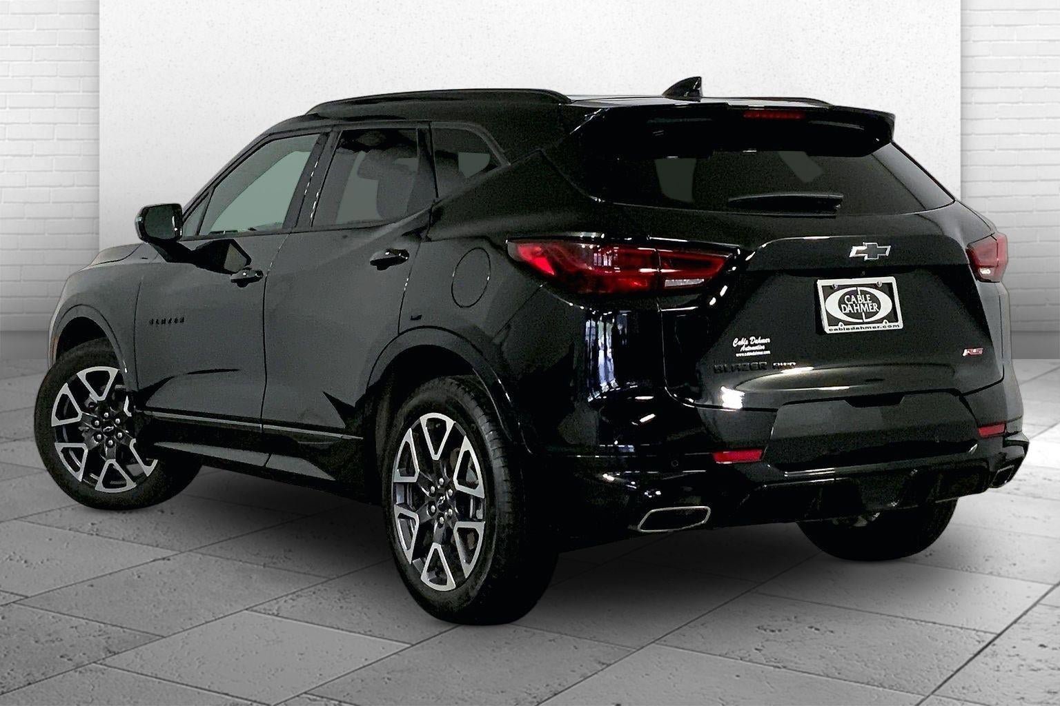 Used 2025 Chevrolet Blazer RS w/ Enhanced Convenience Package AWD/4WD image 11