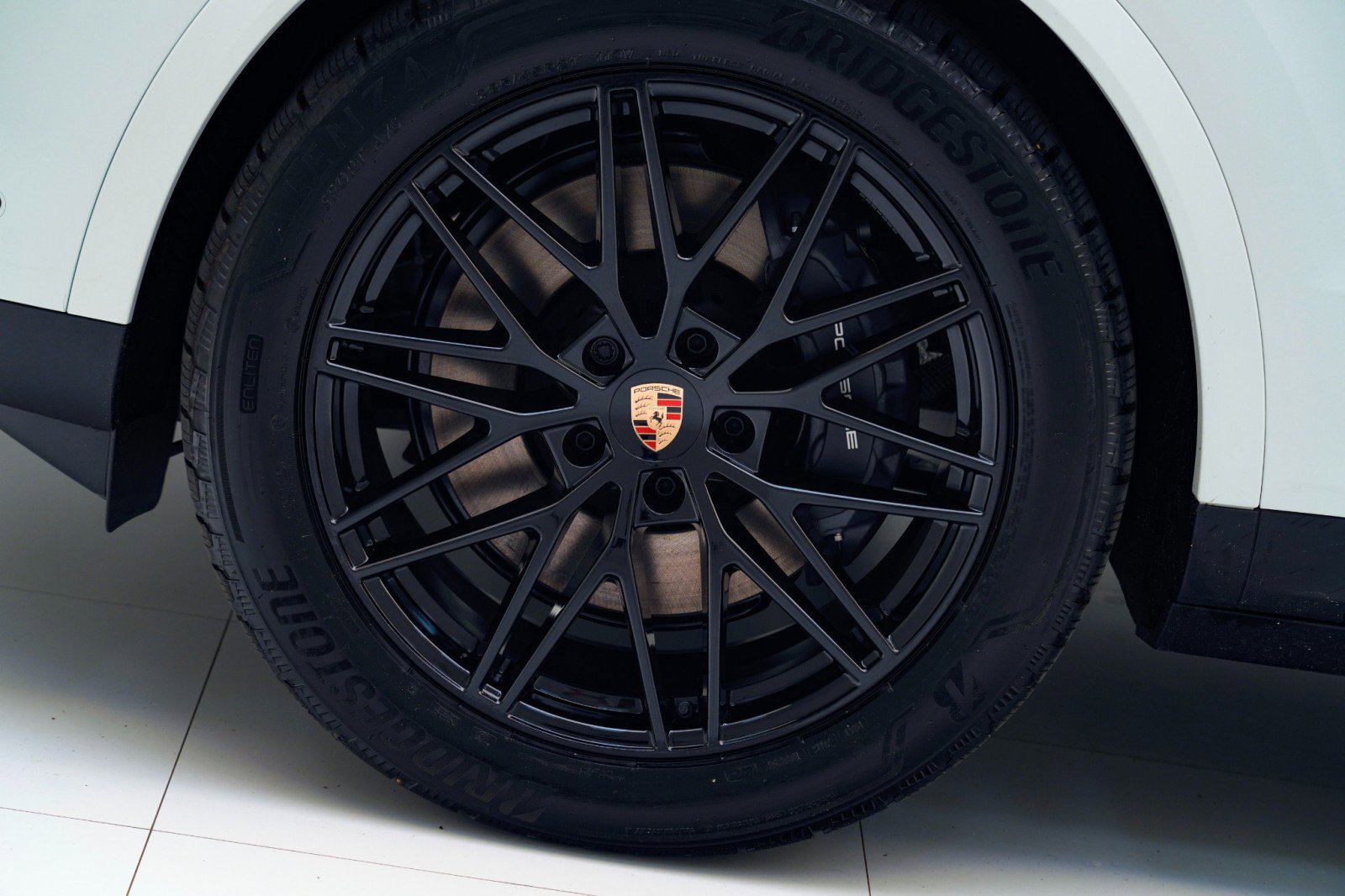 New 2026 Porsche Cayenne image 12