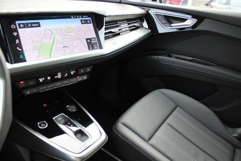 Used 2025 Audi Q4 e-tron Premium Plus w/ Premium Plus AWD/4WD image 21
