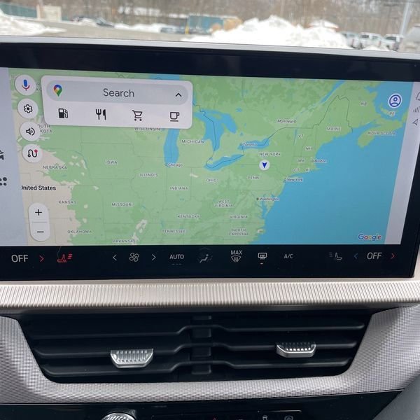 Used 2025 Ford Explorer Active image 15