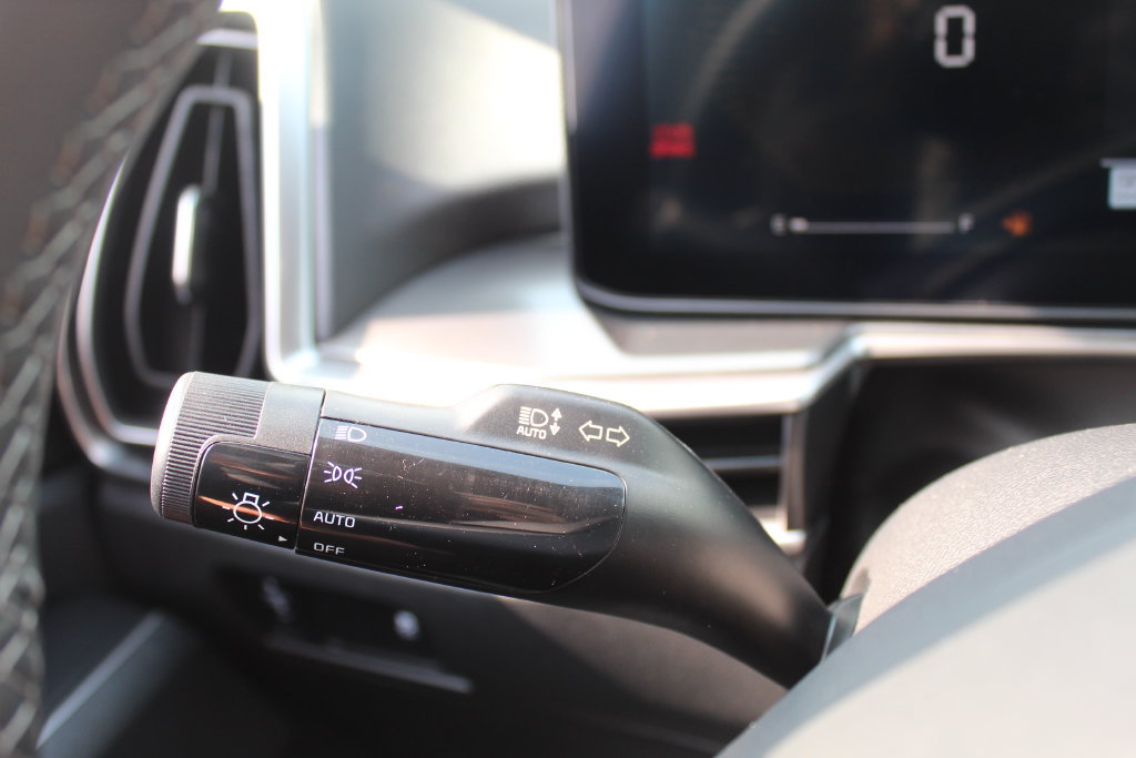 New 2026 Kia Sorento LX FWD image 33