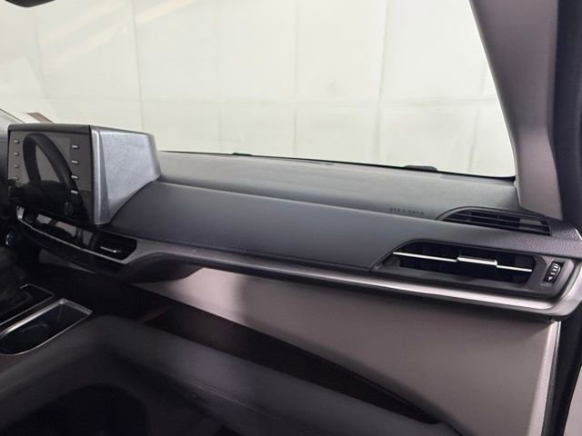 Used 2022 Toyota Sienna LE FWD image 30