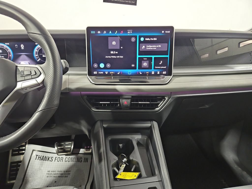 Certified 2025 Volkswagen Tiguan SE R-Line AWD/4WD image 20