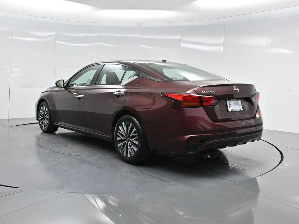 Used 2024 Nissan Altima 2.5 SV image 6