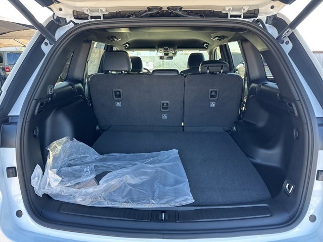 New 2025 Jeep Grand Cherokee Altitude image 7